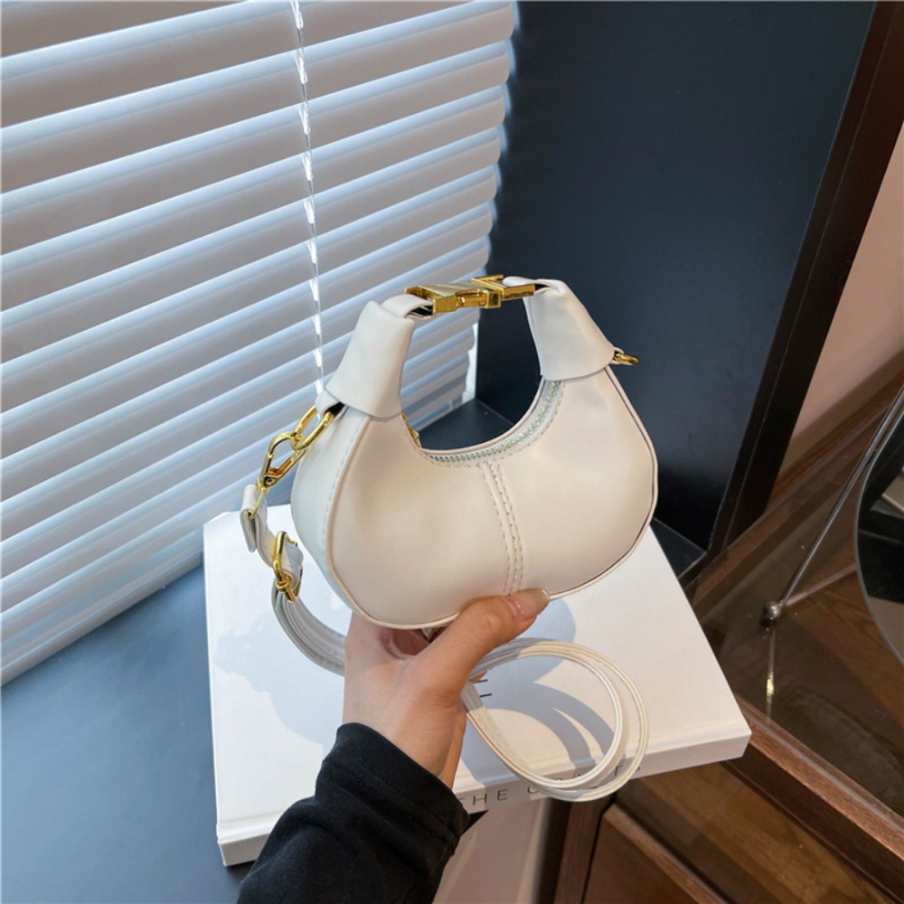 Borsa a Tracolla Y2K in Pelle  - Half Moon Crescent recensione e prezzo