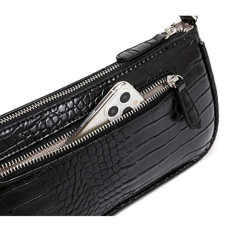 Borsa a mezzaluna minimalista  - Half Moon Crescent recensione e prezzo