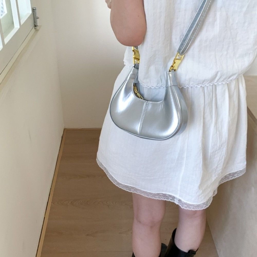 Borsa a Mezzaluna Monocolore N - Half Moon Crescent recensione e prezzo